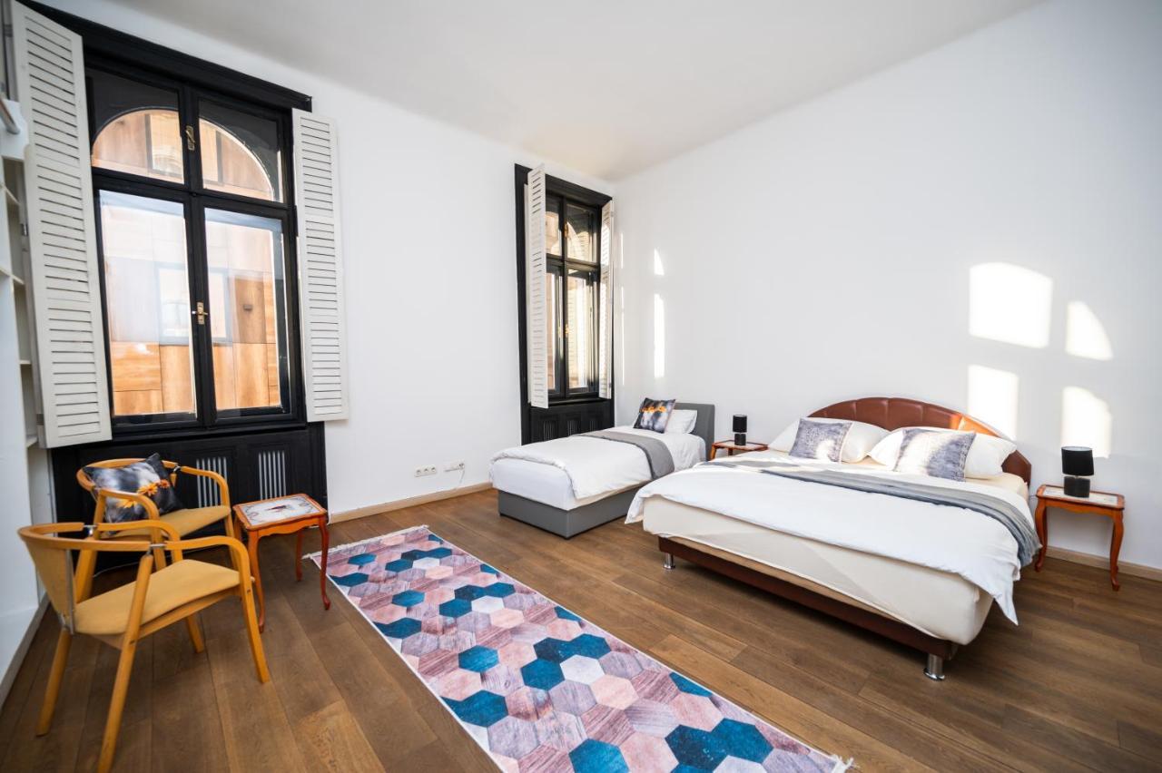 Old Town Rooms With Timeless View Сараево Екстериор снимка